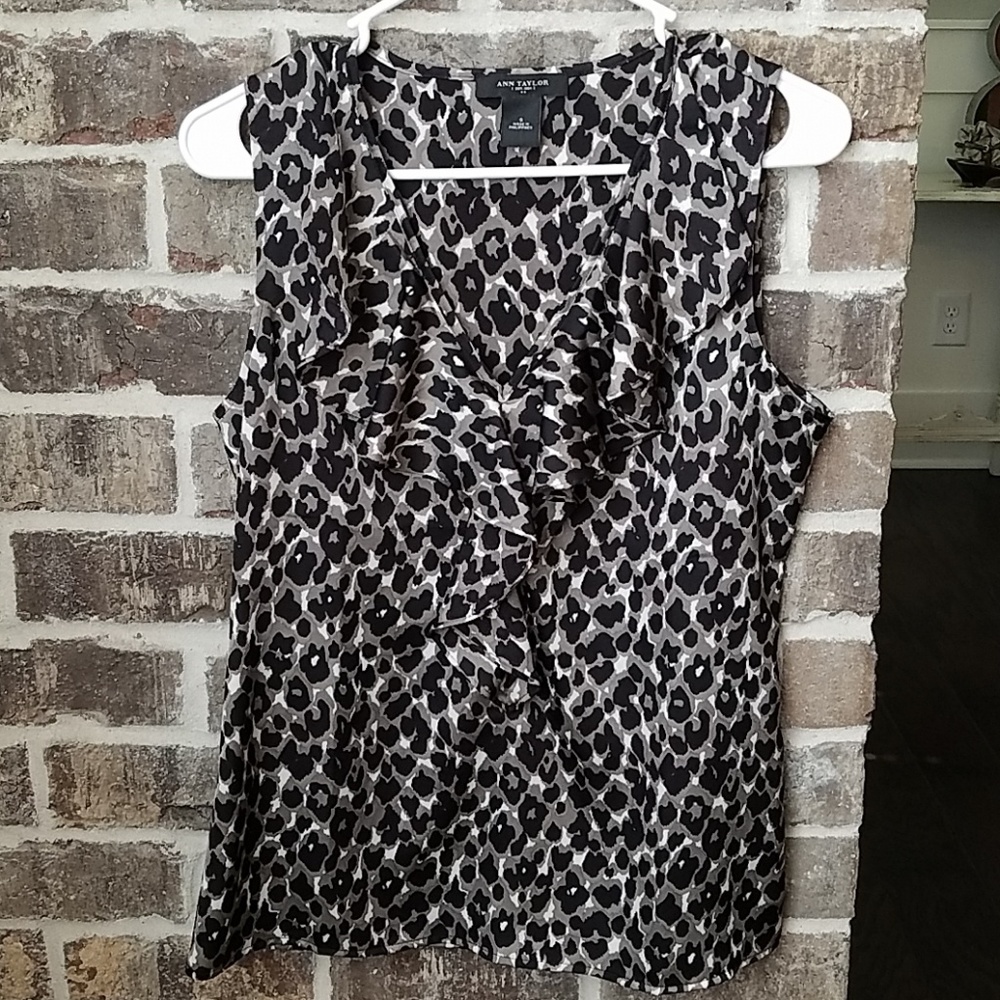 🎪❤Ann Taylor (Est. 1954) Size 6 Animal Print Top